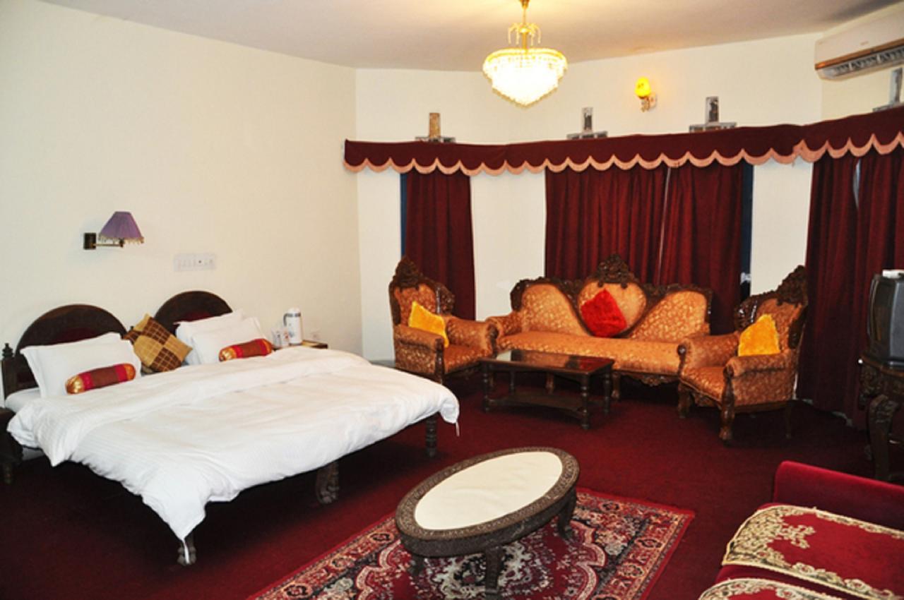 Hotel Padmini Chittorgarh 외부 사진